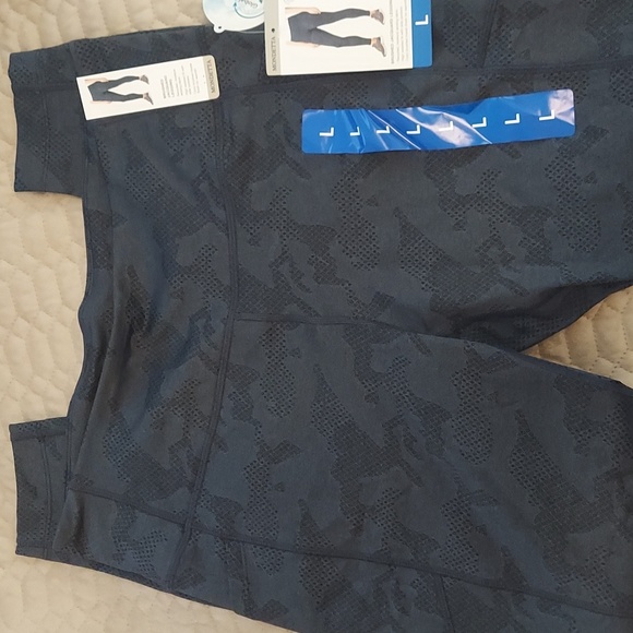 Mondetta Brushed Jacquard Legging - Picture 2 of 5